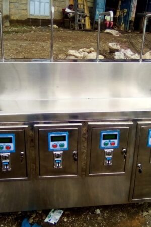 Four taps water refill vending station