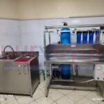 Fresh water with manual filling station and bottle rinser